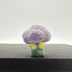 The Grossery Gang Moose Toys Shoccoli Moldy Fuzzy